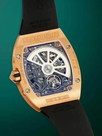 RICHARD MILLE RM67-01, A SLIM AND ATTRACTIVE GOLD AND DIAMOND-SET AUTOMATIC WRISTWATCH - photo 3