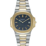 PATEK PHILIPPE, NAUTILUS REF. 3700/11JA-050, A FINE STEEL AND GOLD AUTOMATIC WRISTWATCH - фото 1