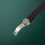 PATEK PHILIPPE, CALATRAVA REF. 5000G, A FINE WHITE GOLD AUTOMATIC WRISTWATCH - Foto 4