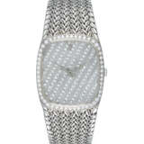 AUDEMARS PIGUET REF. 14239BC, AN ELEGANT GOLD AND DIAMOND-SET MANUAL-WINDING WRISTWATCH - photo 1