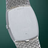 AUDEMARS PIGUET REF. 14239BC, AN ELEGANT GOLD AND DIAMOND-SET MANUAL-WINDING WRISTWATCH - photo 3