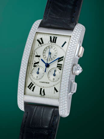 CARTIER, TANK AMERICAINE REF. 2339, A GOLD AND DIAMOND-SET QUARTZ CHRONOGRAPH WRISTWATCH - photo 2