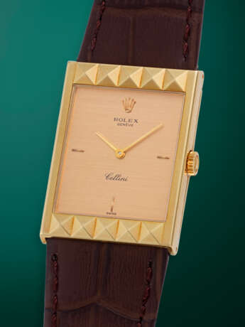 ROLEX, CELLINI REF. 5078, A FINE GOLD RECTANGULAR MANUAL-WINDING WRISTWATCH - photo 2