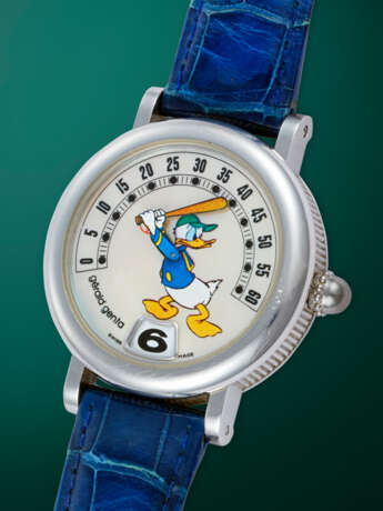 GERALD GENTA, DONALD DUCK RETRO REF. G 3612.7, A STEEL AUTOMATIC JUMP HOUR WRISTWATCH WITH RETROGRADE MINUTES AND MOTHER-OF-PEARL DIAL - Foto 2