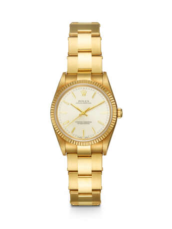 ROLEX, OYSTER PERPETUAL REF. 14238, A WELL-PRESERVED GOLD AUTOMATIC WRISTWATCH WITH BRACELET - Foto 1