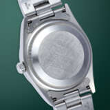 ROLEX, OYSTER PERPETUAL DATE REF. 15200, AN ATTRACTIVE STAINLESS STEEL AUTOMATIC WRISTWATCH WITH ‘LEMON’ DIAL - photo 3