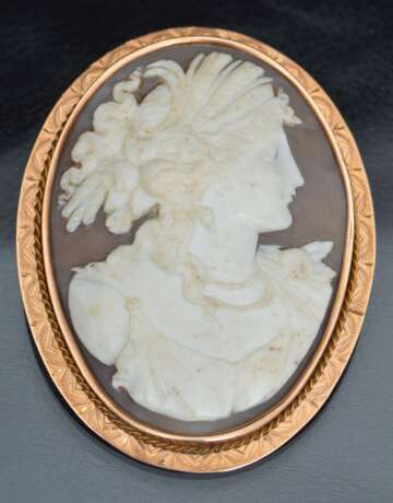 Gold brooch Cameo Gold Early 20th century - photo 1