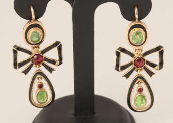 Gold earrings with enamel