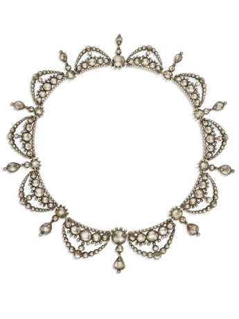 A RARE ANTIQUE DIAMOND NECKLACE - photo 3