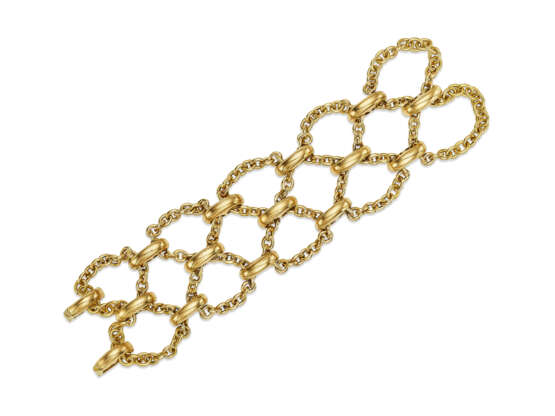 VAN CLEEF & ARPELS PAIR OF DIAMOND AND GOLD CHAIN BRACELETS - Foto 5