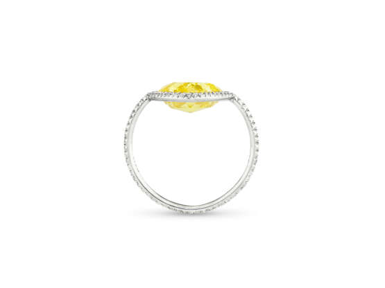 JAR COLORED DIAMOND AND DIAMOND RING - Foto 5