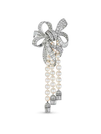 VAN CLEEF & ARPELS DIAMOND AND CULTURED PEARL RIBBON BROOCH - фото 1