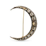 ANTIQUE DIAMOND CRESCENT BROOCH - Foto 3