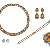 ANTIQUE SUITE OF TOPAZ AND DIAMOND JEWELRY - Foto 1