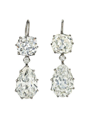 DIAMOND PENDANT EARRINGS - фото 1