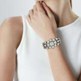 AN EXQUISITE DIAMOND BRACELET - photo 2