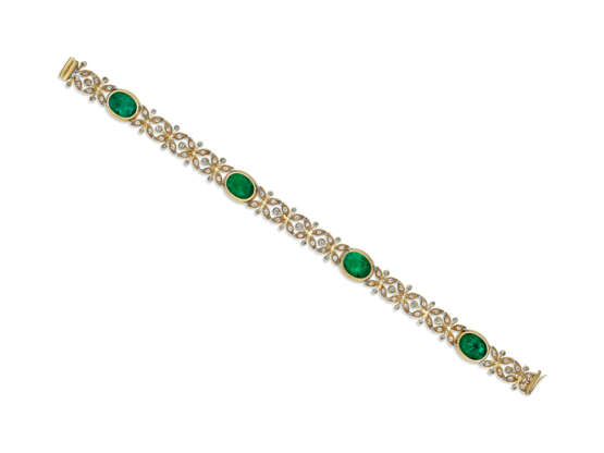 TIFFANY & CO. ANTIQUE EMERALD AND DIAMOND BRACELET - фото 4