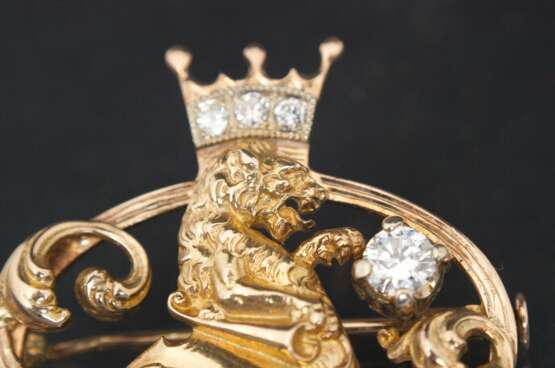 Gold brooch with 6 natural diamonds Gold Other style At the turn of 19th -20th century - photo 2