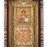 A MONUMENTAL CARVED WOODEN PRIVATE ICONOSTASIS DISPLAYING THREE ICONS - фото 1