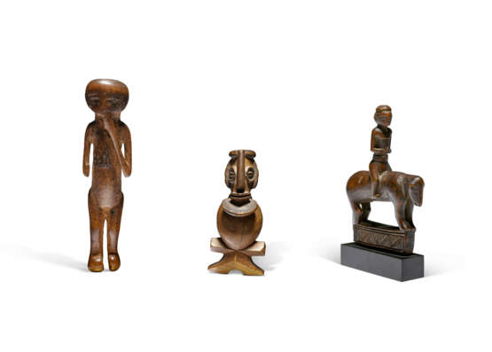 Sifflet, peigne Tshokwé et statue Lwena - photo 1