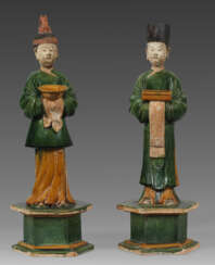 Paar Figuren mit Sancai-Glasur aus der Ming-Zeit