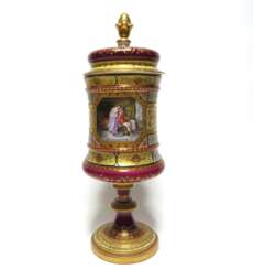 Historismus-Pokal mit mythologischen Szenen