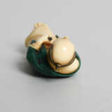 Netsuke von Yasuaki (Homei) - фото 7