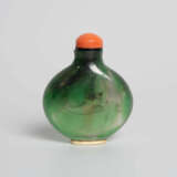 Lot: 2 Snuff Bottles - фото 2