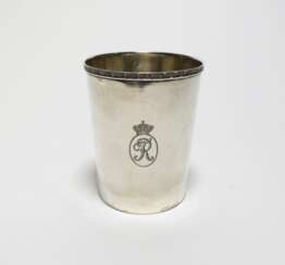 Becher mit herzöglichem Monogramm