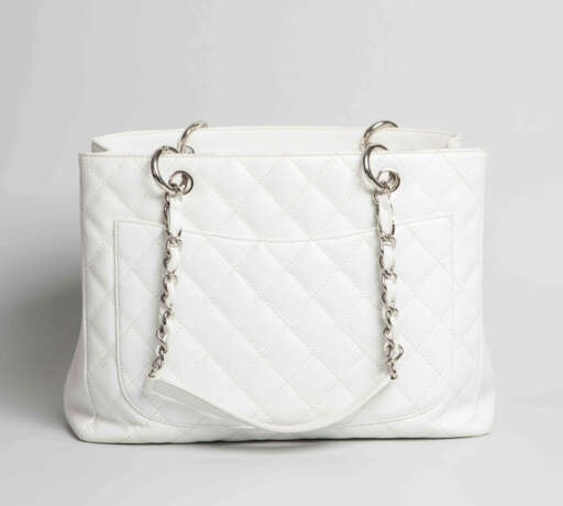 Chanel, Schultertasche - photo 13