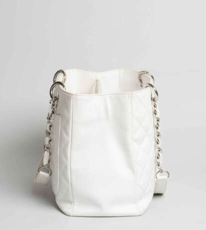 Chanel, Schultertasche - фото 14