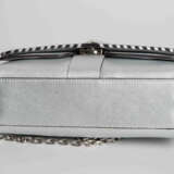 Louis Vuitton, Schultertasche "Very Chain Bag Silver" - photo 11