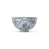 A BLUE AND WHITE ‘PAVILION’ BOWL - фото 2