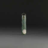 A MOTTLED GREEN JADE PLUME HOLDER - photo 2