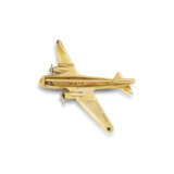 CARTIER MID-20TH CENTURY GOLD, DIAMOND, RUBY AND EMERALD AEROPLANE BROOCH - photo 4