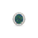 LOUIS VUITTON OPAL AND DIAMOND 'CAPRI' RING - Foto 2