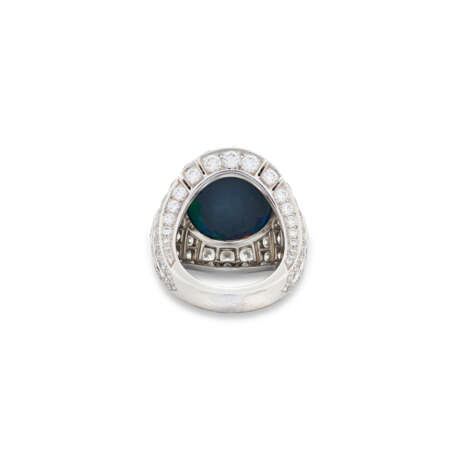 LOUIS VUITTON OPAL AND DIAMOND 'CAPRI' RING - photo 4