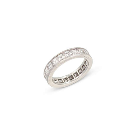 CARTIER PLATINUM AND DIAMOND ETERNITY RING - photo 1