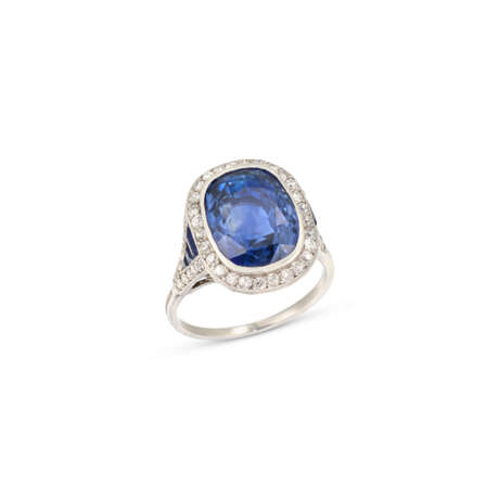 EARLY 20TH CENTURY SAPPHIRE AND DIAMOND RING - photo 1