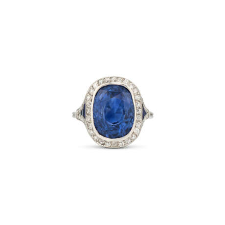 EARLY 20TH CENTURY SAPPHIRE AND DIAMOND RING - photo 2