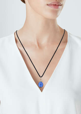 SAPPHIRE AND DIAMOND PENDANT - фото 3