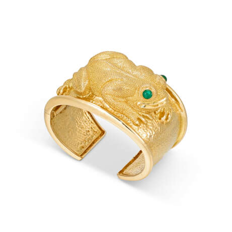 DAVID WEBB EMERALD FROG CUFF BRACELET - фото 1