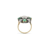 EMERALD AND DIAMOND RING - фото 3