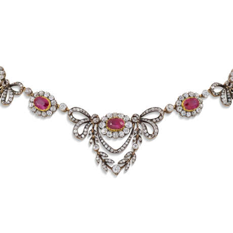 ANTIQUE RUBY AND DIAMOND NECKLACE - Foto 2