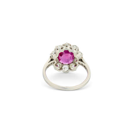 EARLY 20TH CENTURY RUBY AND DIAMOND RING - Foto 4