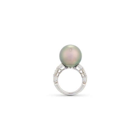 MIKIMOTO COLOURED CULTURED PEARL AND DIAMOND SUITE - Foto 5