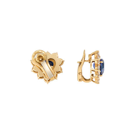 SAPPHIRE AND DIAMOND EARRINGS - photo 2