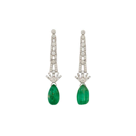 EMERALD AND DIAMOND EARRINGS - photo 1