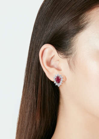 RUBY AND DIAMOND EARRINGS - photo 4