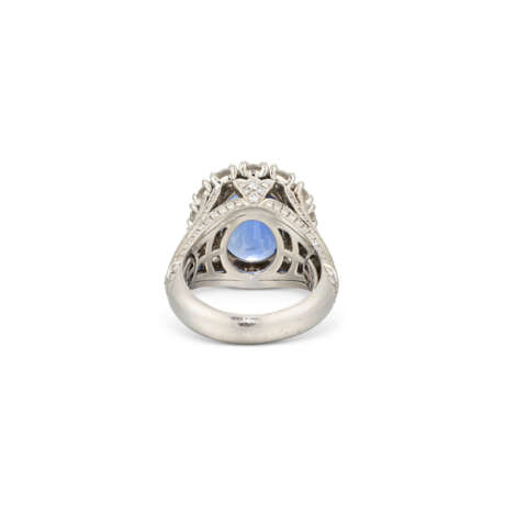 SAPPHIRE AND DIAMOND RING - photo 4